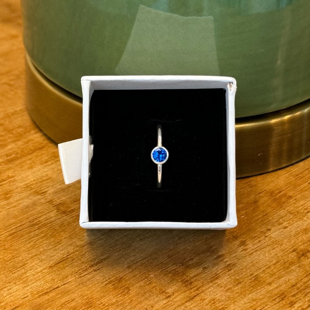 New bright Blue Spinel and solid Sterling Silver stacking Ring size 8.5 or 9 - Picture 7 of 8